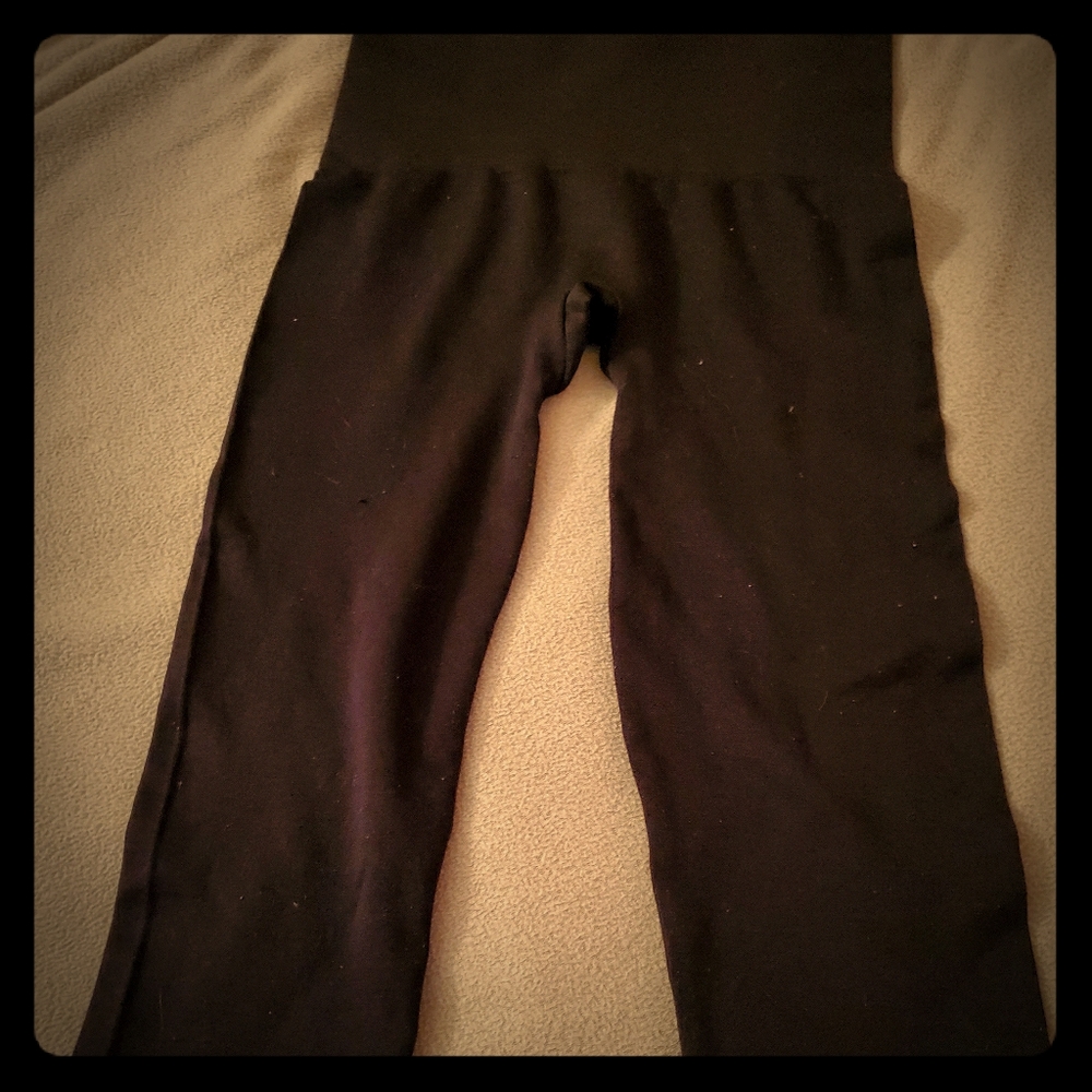 Form Control Capri Tights